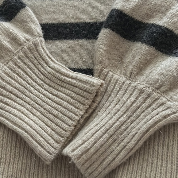 MICHAEL Michael Kors tan gray stripes turtle neck wool alpaca blend sweater M - Picture 9 of 10